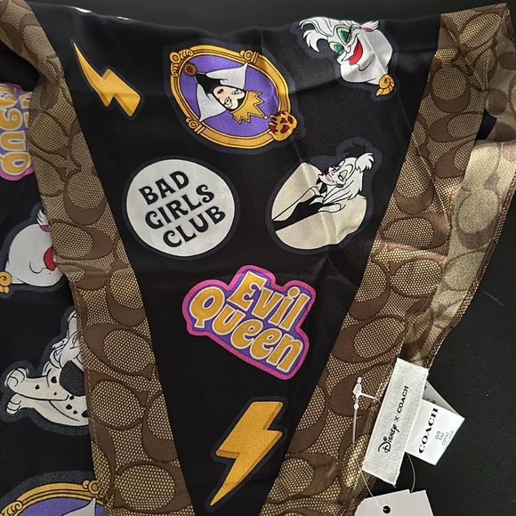 NWT Disney X Coach Signature Villains Print Silk Diamond Scarf Wrap Accessory - Picture 3 of 8